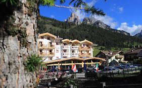 Hotel Chalet Alaska